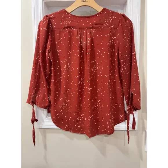 Fun2Fun Blouse - Picture 2 of 2